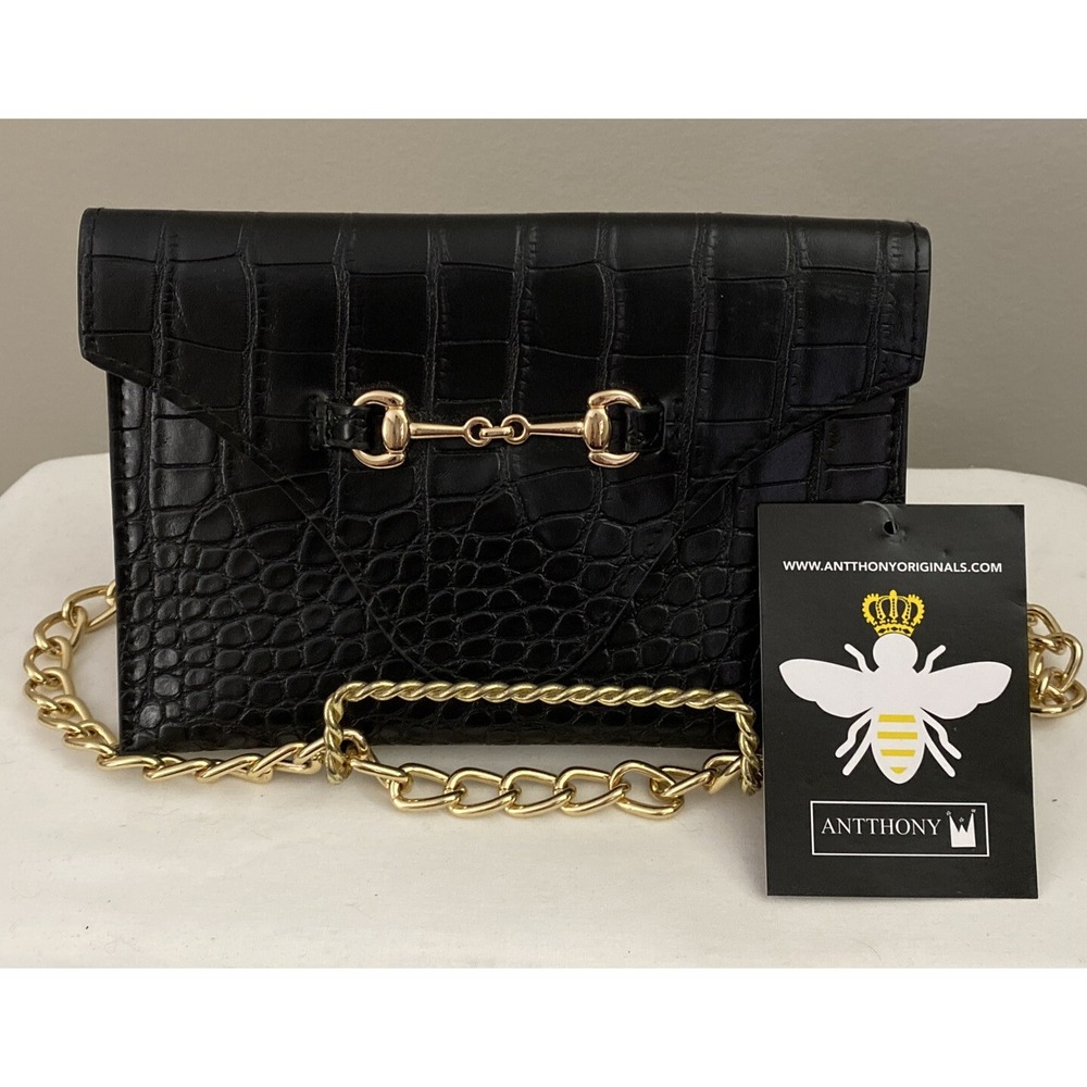 Antthony Mark Hankins black purse gold chain